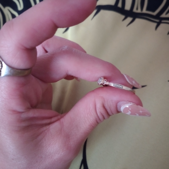 Gold ring - Picture 3 of 3